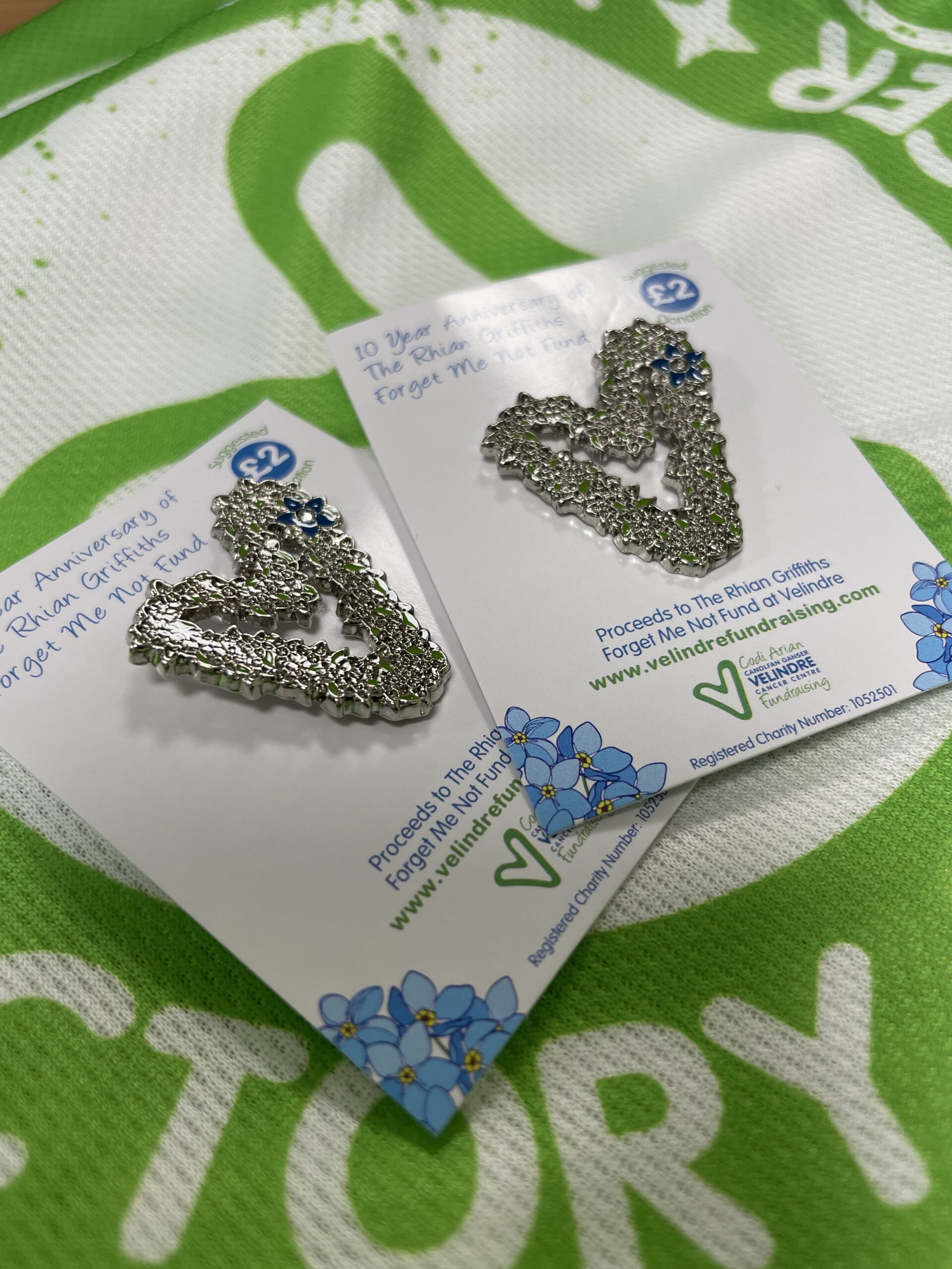 Velindre Outlet Badge Pack – Forget-Me-Not - Image 5